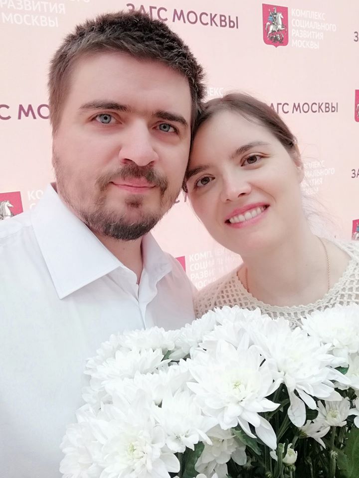 Ура! Новая семья! От всей души поздравляем Элину Малютину и Сергея Маклашова с таким важным событием в их жизни!