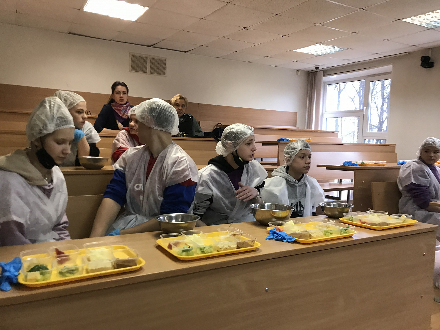 Занятие по профессии «Кондитер»  прошло сегодня в колледже  «Царицыно» для воспитанников ЦССВ г. Москвы